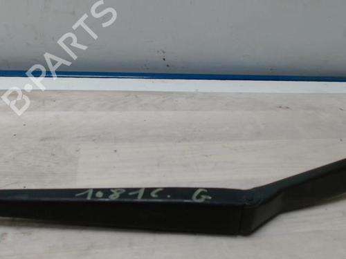 Used Front windshield wiper arm PEUGEOT 308 I (4A_, 4C_) 1.6 16V (150 hp) 28535757