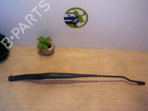 Used Front windshield wiper arm OPEL SIGNUM Hatchback (Z03) 1.9 CDTI (F48) (150 hp) 25391033