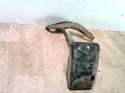 Braço suspensão frente esquerdo RENAULT MASTER I Van (T__) 28-35 2,5 D (75 hp) 31230864