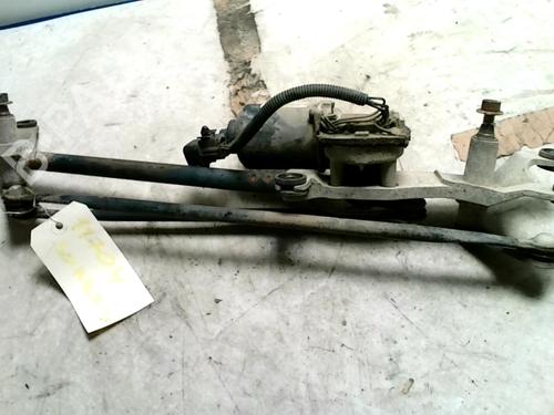Used Front wiper motor KIA SORENTO I (JC) 2.5 CRDi 4WD (140 hp) 26646272