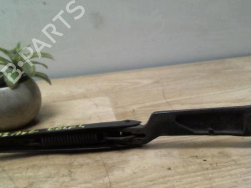 Used Front windshield wiper arm VW GOLF IV (1J1) 1.9 TDI (115 hp) 29046832
