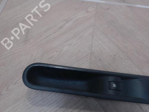 Used Right front window switch RENAULT CLIO II (BB_, CB_) 1.5 dCi (B/CB08) (82 hp) 25389176