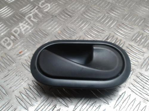 Højre fortil invendig håndtag RENAULT TWINGO II (CN0_) 1.2 16V (CN0K, CN0V, CN0A) (76 hp) 31238487