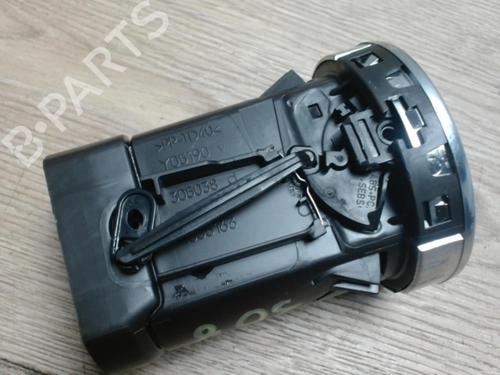 Used Air vent Air vent PEUGEOT 308 I (4A_, 4C_) 1.6 HDi (90 hp) 31228641 31228641