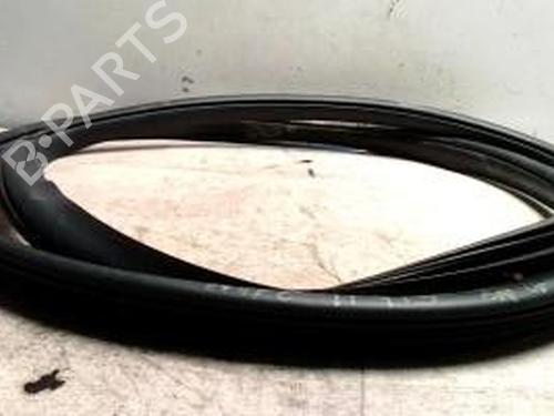 Used Rubber door seal NISSAN NOTE (E11, NE11) 1.5 dCi (86 hp) 25424748