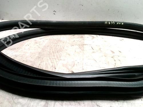 Used Rubber door seal OPEL CORSA D (S07) 1.3 CDTI (L08, L68) (75 hp) 25426012