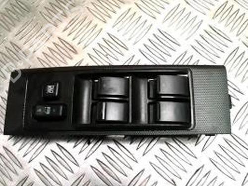 Used Left front window switch TOYOTA COROLLA Verso (ZER_, ZZE12_, R1_) 2.2 D-4D (AUR10_, AUR10R) (136 hp) 25729168