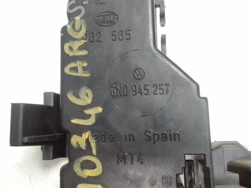 Used Licence plate light Licence plate light VW POLO III (6N1) 60 1.4 (60 hp) 34417048 34417048