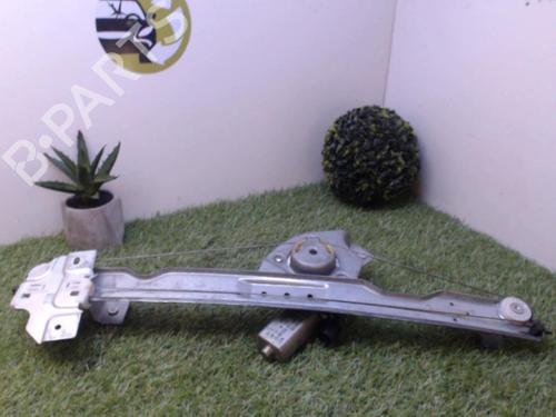Used Front right window mechanism DACIA SANDERO 1.5 dCi (68 hp) 25395564