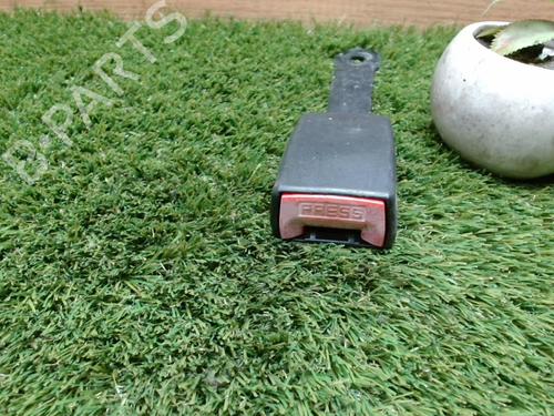 Used Seat buckle RENAULT CLIO III (BR0/1, CR0/1) 1.5 dCi (C/BR0G, C/BR1G) (68 hp) 31229623