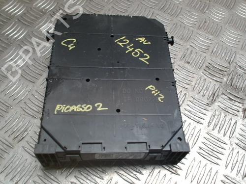 Fuse box CITROËN C4 Grand Picasso II (DA_, DE_) 1.6 BlueHDi 120 | BP37030585E1 - Image 4