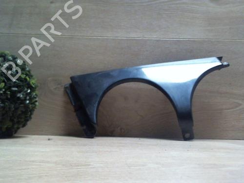 Used Headlight eyebrow MERCEDES-BENZ E-CLASS (W210) E 290 Turbo-D (210.017) (129 hp) 25401613