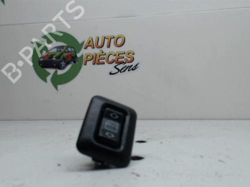 Used Left rear window switch MERCEDES-BENZ C-CLASS (W202) C 180 (202.018) (122 hp) 25415521