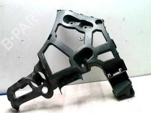 Support du pare-chocs arrière RENAULT MEGANE III Hatchback (BZ0/1_, B3_) 1.9 dCi (BZ0N, BZ0J) (131 hp) 28440191