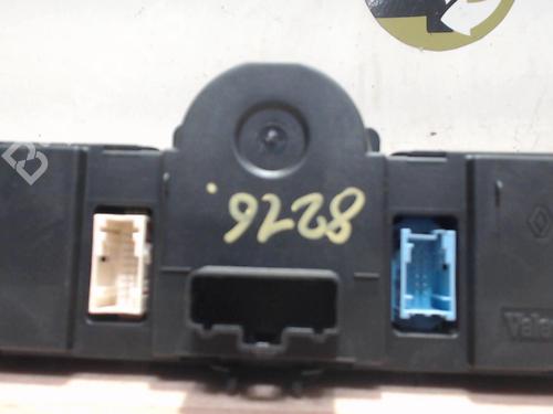 Used Climate control RENAULT MODUS / GRAND MODUS (F/JP0_) 1.5 dCi (FP0F, JP0F) (86 hp) 25410417