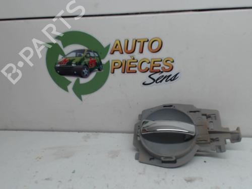 Used Front right interior door handle Front right interior door handle CITROËN C3 I (FC_, FN_) 1.4 HDi (68 hp) 25398003 25398003