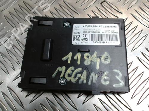 Used Electronic module RENAULT MEGANE III Coupe (DZ0/1_) 1.5 dCi (DZ0A) (86 hp) 25883955