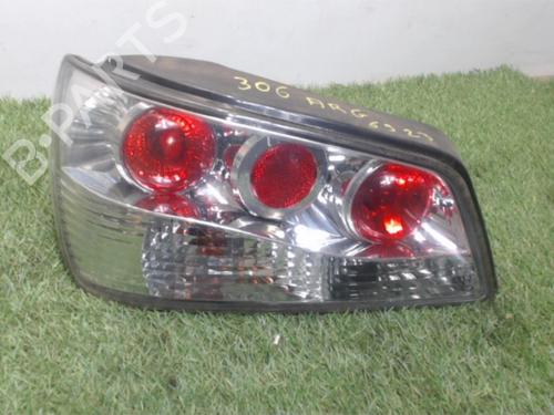 Used Left taillight PEUGEOT 306 Hatchback (7A, 7C, N3, N5) 1.8 16V (110 hp) 25389939