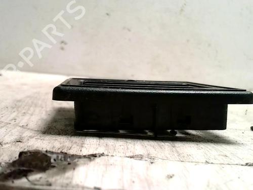 Used Air vent FIAT 500 (312_) 1.3 D Multijet (312AXB1A) (75 hp) 25425302