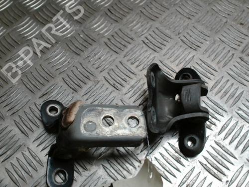 Dobradiça/Esticador de porta Dobradiça/Esticador de porta TOYOTA COROLLA Verso (ZER_, ZZE12_, R1_) 2.2 D-4D (AUR10_, AUR10R) (136 hp) 34614652 34614652