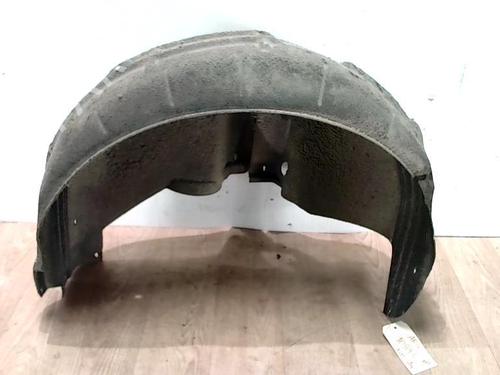 Passage de roue AUDI A4 B5 (8D2) 2.5 TDI quattro (150 hp) 31221922