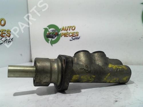 Used Brake master cylinder PEUGEOT 406 (8B) 1.9 TD (90 hp) 30666388