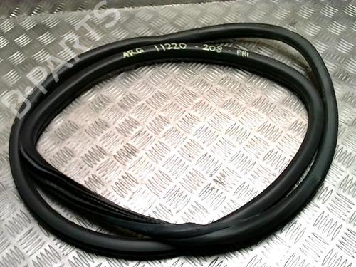 Gummiliste PEUGEOT 208 I (CA_, CC_) 1.6 HDi (92 hp) 31332353