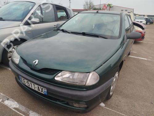 Right headlight RENAULT LAGUNA I (B56_, 556_) 1.8 | BP25712352C29 