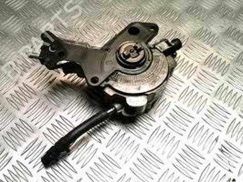 Used Vacuum pump VW POLO (9N_, 9A_) 1.4 TDI (80 hp) 25709199
