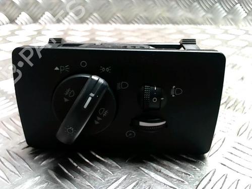 Used Headlight switch FORD MONDEO III Saloon (B4Y) 1.8 16V (110 hp) 31236351