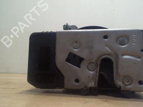 Used Front right lock OPEL CORSA C (X01) 1.2 Twinport (F08, F68) (80 hp) 25408258