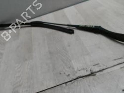 Used Front windshield wiper arm DACIA SANDERO 1.5 dCi (88 hp) 25426375