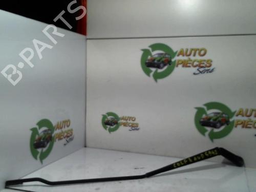 Used Front windshield wiper arm VW GOLF IV (1J1) 1.9 TDI (90 hp) 25400276