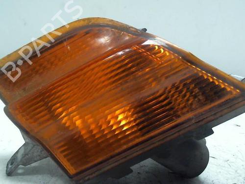 Used Right front indicator NISSAN MICRA III (K12) 1.2 16V (65 hp) 31236711