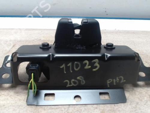 Used Tailgate lock PEUGEOT 208 I (CA_, CC_) 1.2 THP 110 (110 hp) 27993910