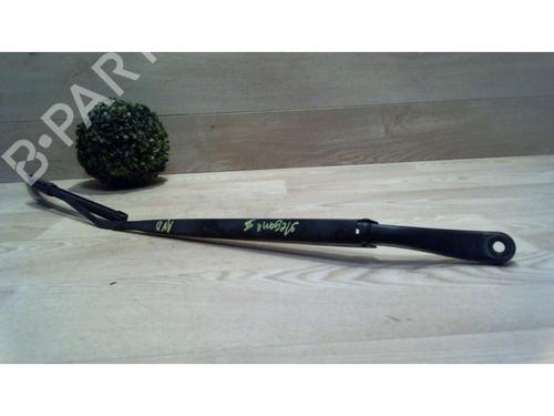 Used Front windshield wiper arm RENAULT MEGANE III Grandtour (KZ0/1) 1.5 dCi (KZ09, KZ0D, KZ1G, KZ29, KZ14, KZ1W, KZ10, KZ1F,... (110 hp) 25409451