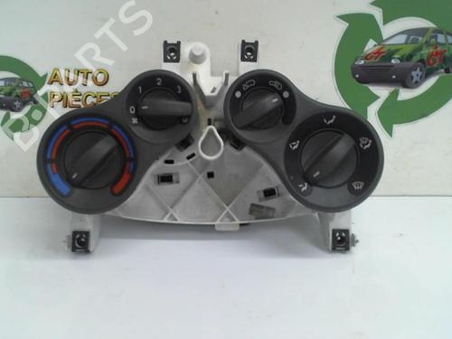 Used Climate control FIAT PANDA (169_) 1.1 (169.AXA1A) (54 hp) 25400838