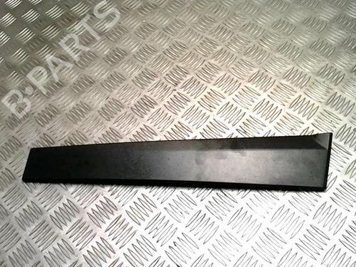 Højre fortil skærm liste Højre fortil skærm liste FORD FIESTA V (JH_, JD_) 1.4 TDCi (68 hp) 34210610 34210610