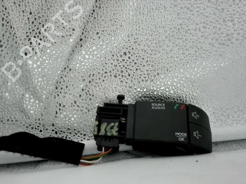 switch-renault-clio-iv-bh_-2012-2013-2014-2015-2016-2017-2018-2019-2020-2021-31229873 main image