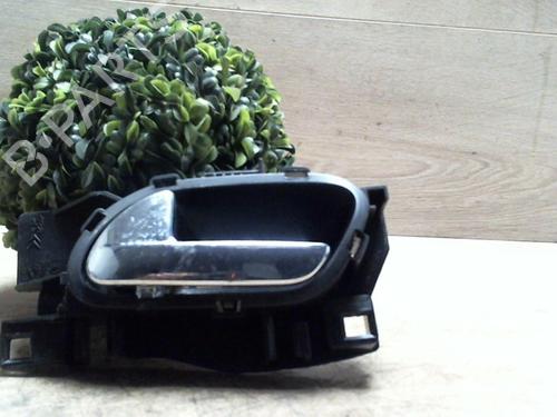 front-left-interior-door-handle-peugeot-5008-0u_-0e_-2009-2010-2011-2012-2013-2014-2015-2016-2017-25413234 main image