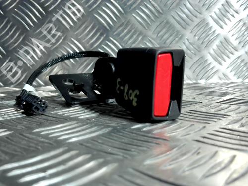 Gurtschloss für PEUGEOT 308 III (FB_, FH_, FP_, F3_, FM_) PureTech 130 (FPHNSL, FPHNST) (131 hp) 32307853