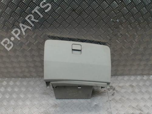 Used Glove box NISSAN MICRA III (K12) 1.2 16V (65 hp) 31236725