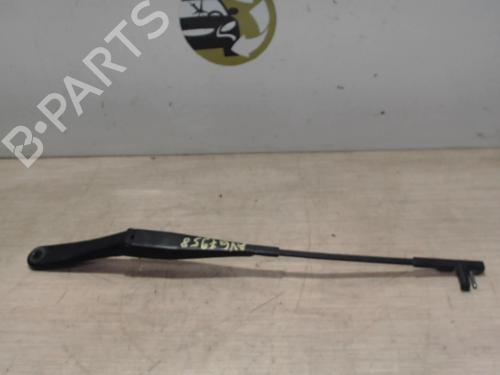 Used Front windshield wiper arm OPEL ASTRA H (A04) 1.4 (L48) (90 hp) 25387714