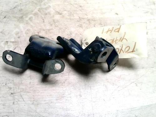 Used Hinge/Door check strap TOYOTA YARIS (_P1_) 1.3 (NCP10, SCP12_) (86 hp) 31238761