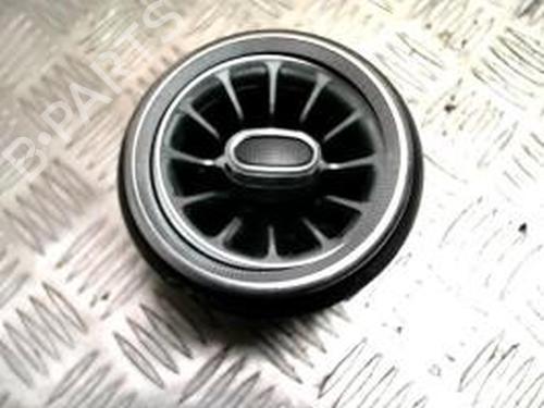 Used Air vent MERCEDES-BENZ A-CLASS (W176) A 180 (176.042) (122 hp) 30474051