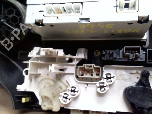 Climate control TOYOTA YARIS (_P1_) 1.4 D-4D (NLP10_, NLP10R) | BP25383261I5 