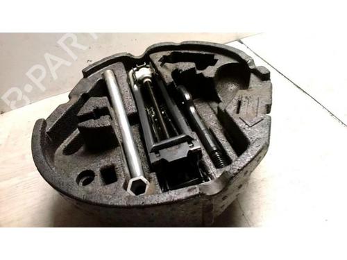 Jack Kit SKODA OCTAVIA II Combi (1Z5) 1.6 TDI | BP25424182C119 