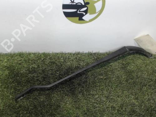Used Front windshield wiper arm DACIA DOKKER MPV (KE_) 1.2 TCe (KEM0, KEAY) (115 hp) 25391630