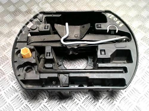 Used Jack Kit PEUGEOT 308 III (FB_, FH_, FP_, F3_, FM_) PureTech 130 (FPHNSL, FPHNST) (131 hp) 31239486