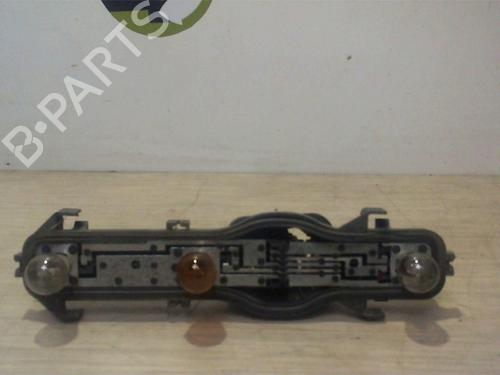 Używane Lampa oświetlenia tablicy rejestracyjnej RENAULT ESPACE IV (JK0/1_) 1.9 dCi (JK0U, JK0G) (120 hp) 25389200